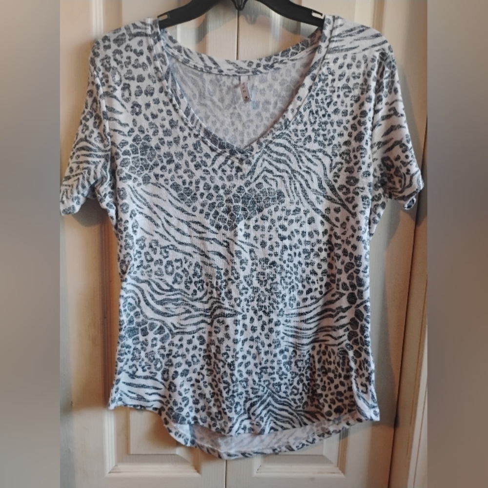 Z Supply Black and White Animal Print Short Sleeve Tee